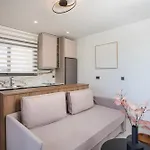 Nostos Luxury Apartament Kremastí