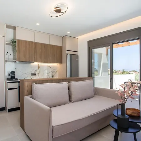 Nostos Luxury Apartamento Kremastí
