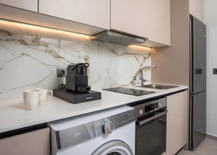 Nostos Luxury Apartamento *