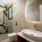 Nostos Luxury Apartment Kremastí